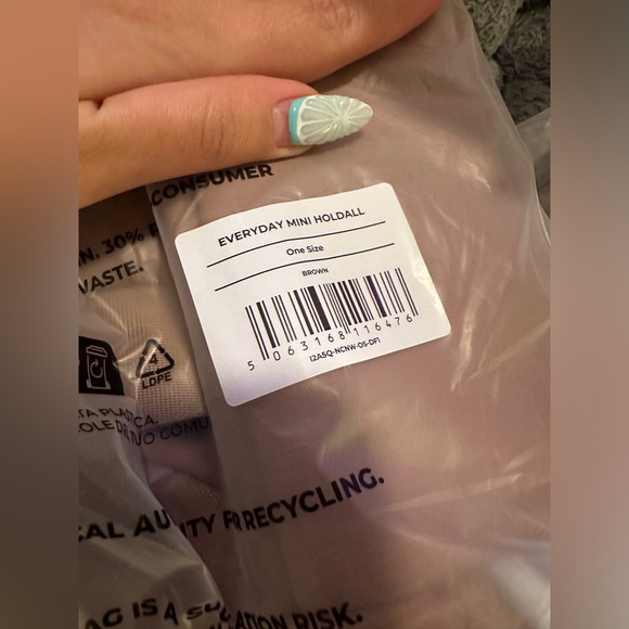 Gymshark Everyday Mini Gym Bag - Picture 6 of 9